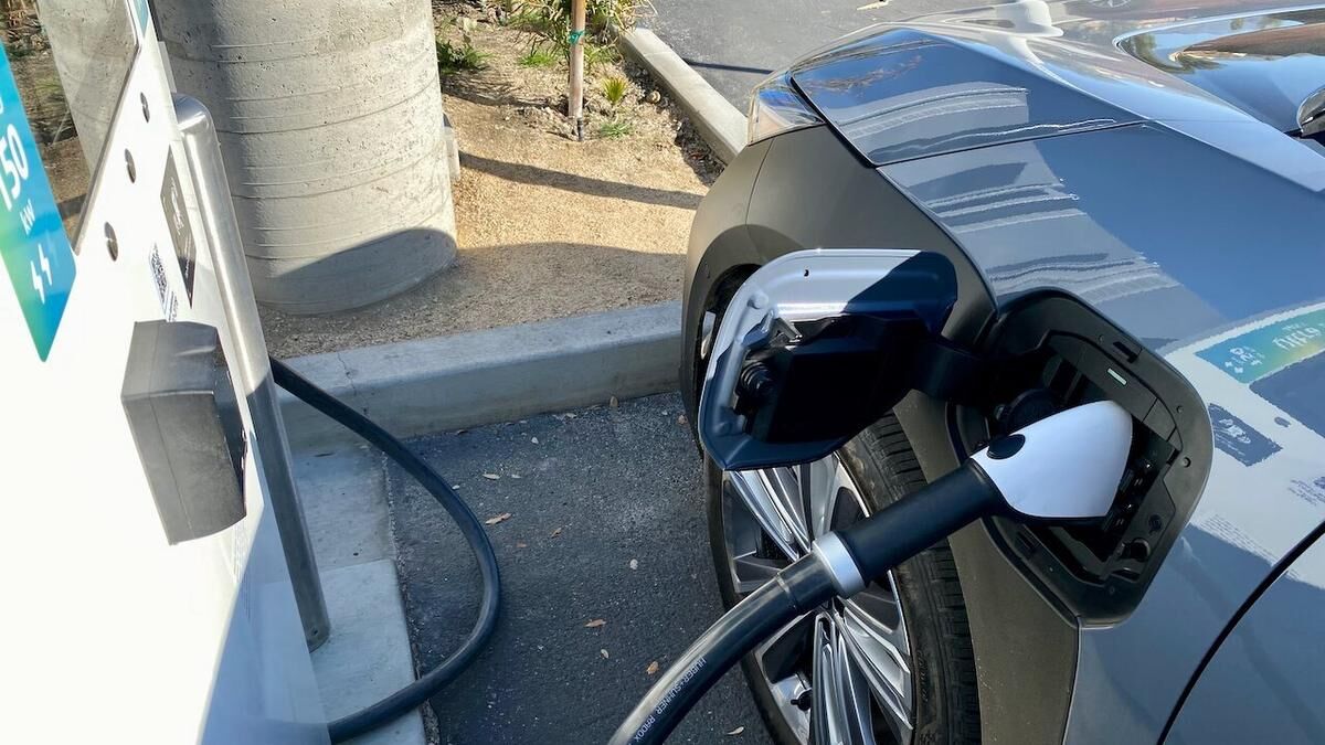 c_2023_subaru_solterra_charging